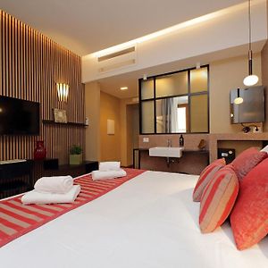 Camera standard con letto king size